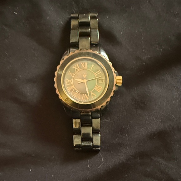 Swiss Legend Black and Gold Women's Watch - Picture 1 of 10